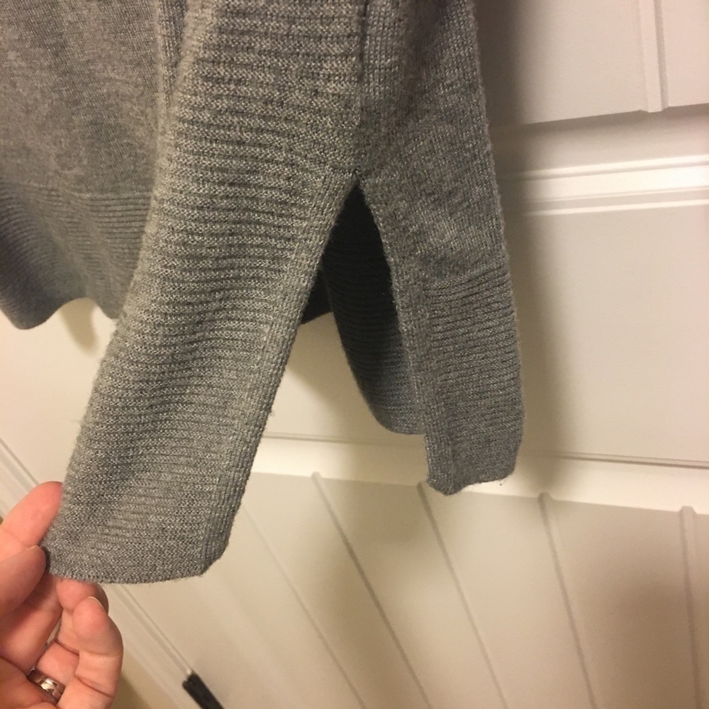 Mossimo Long Grey Sweater Size Small - Picture 4 of 6